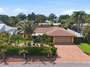 440 W Gate Dr, Venice, FL 34285