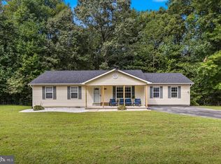 26837 Erin Dr, Mechanicsville, MD 20659