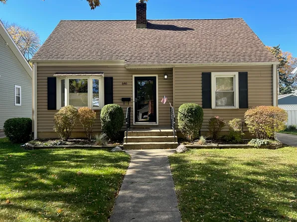 646 S Spring Rd, Elmhurst, IL 60126