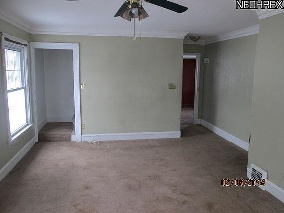 4th image of 1562 Blossom Park Ave