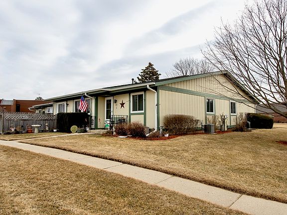 2nd image of 4711 W Oakwood Dr