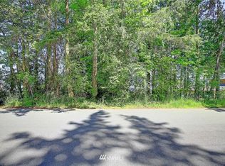 718 Tillicum Way, Camano Island, WA 98282