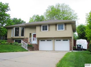 5730 N 127th St, Omaha, NE 68164