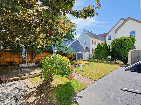 3rd image of 16 Kearney St