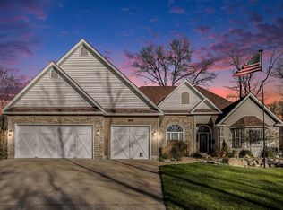 185 Hestia Dr, Plainwell, MI 49080