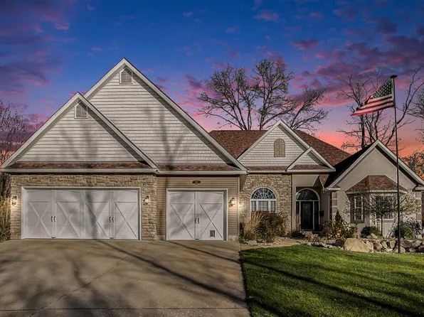 185 Hestia Dr, Plainwell, MI 49080