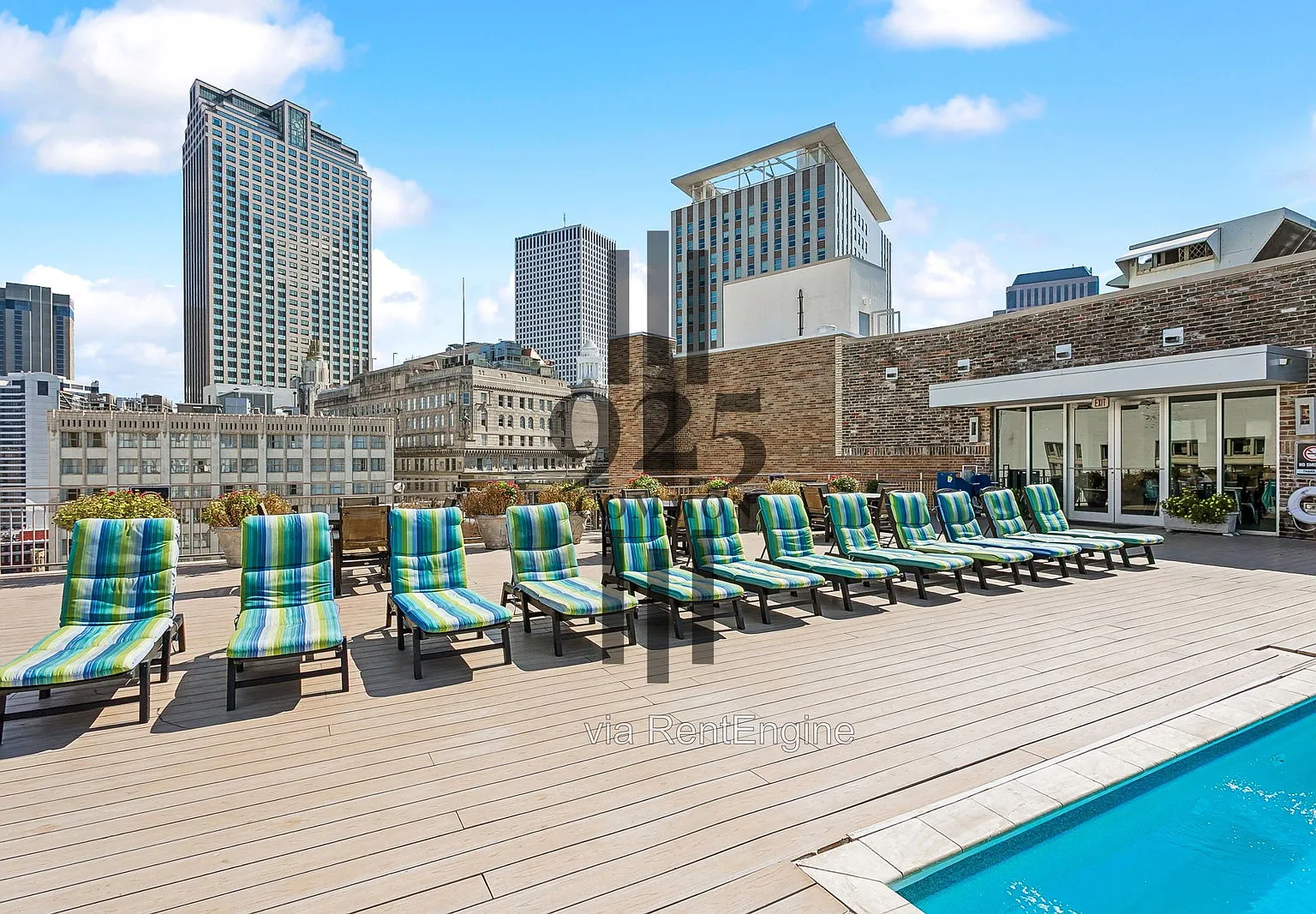 1 bed, 1.0 bath, 718 sqft, $1,640 — Photo 2