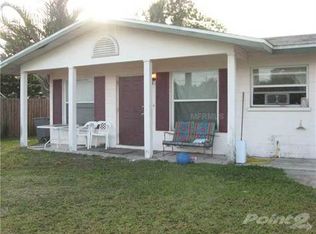 204 Magellan Dr, Sarasota, FL 34243