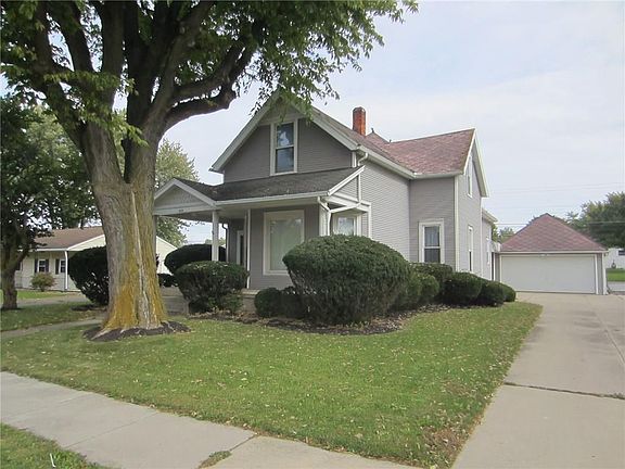 2nd image of 424 S Washington St