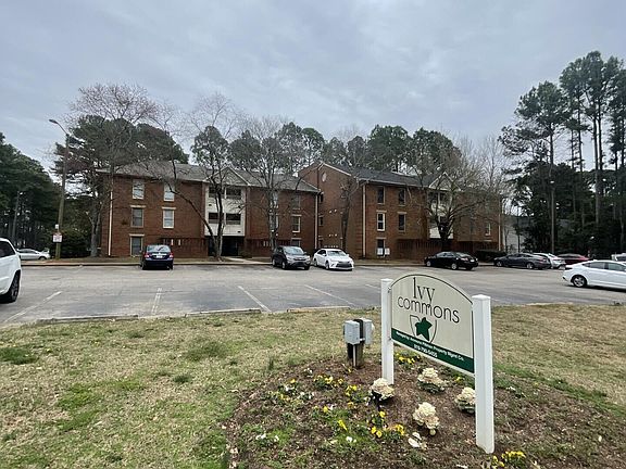 2nd image of 3535 Ivy Commons Dr APT 302