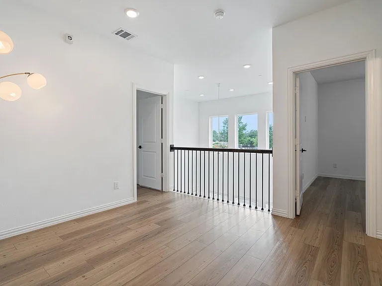 4209 Watson Way — Photo 11