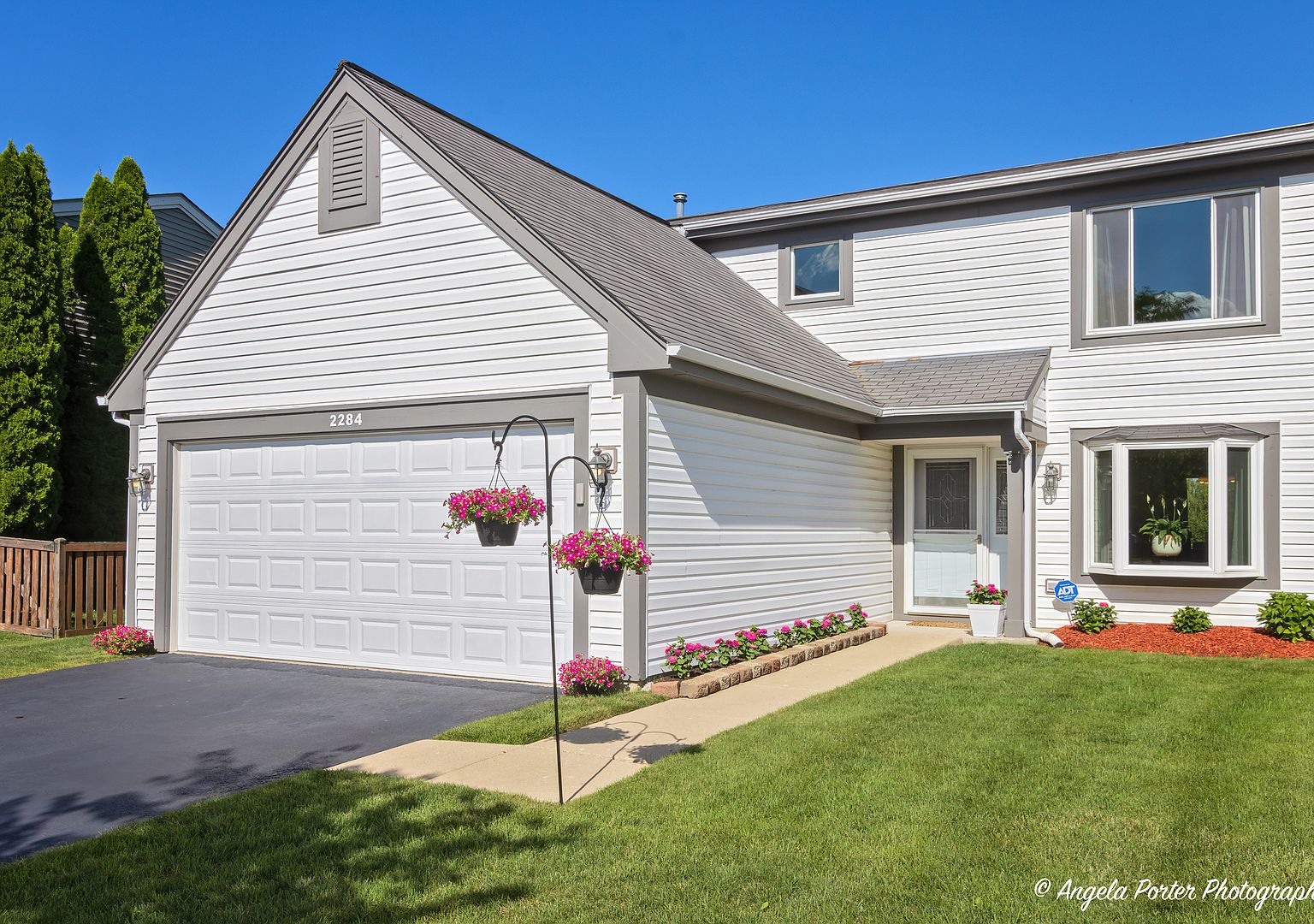 2284 Masters Ln, Round Lake Beach, IL 60073 Zillow