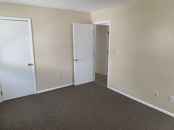 5th image of 22 Roy St APT 6
