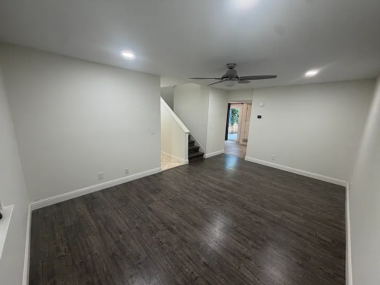 397 Eldridge Ave — Photo 13