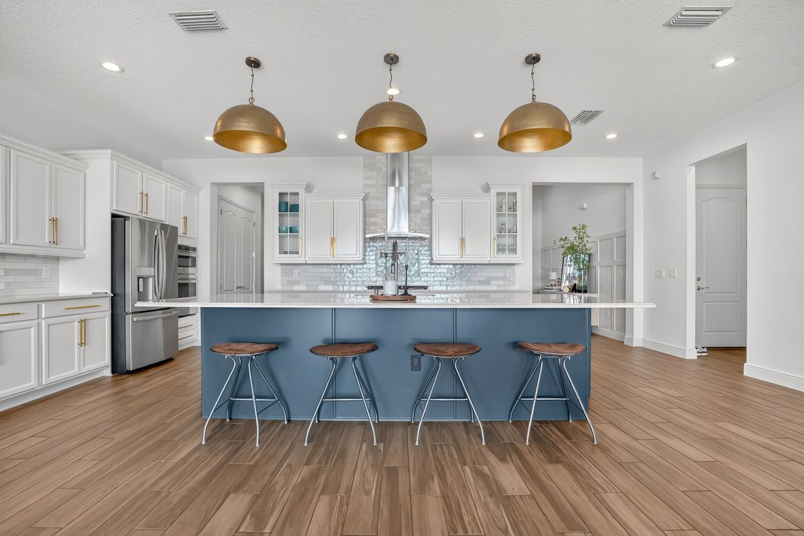 next background image