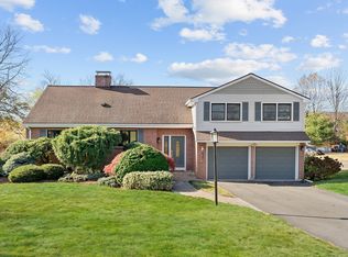 33 Howland Rd, West Hartford, CT 06107