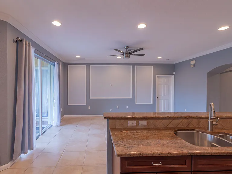 7522 Herrington Ln — Photo 7