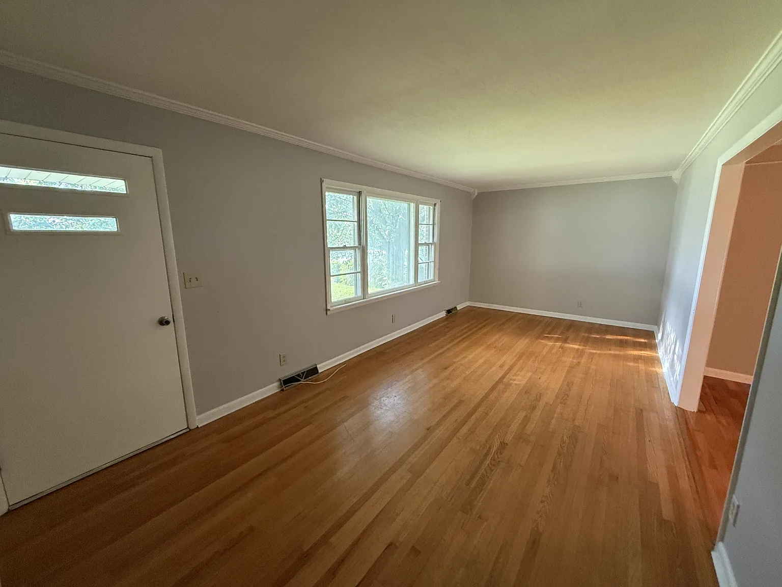 3 bed, 2.0 bath, 1675 sqft, $1,500 — Photo 3