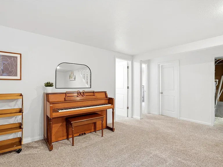 6162 Jellison Way — Photo 33