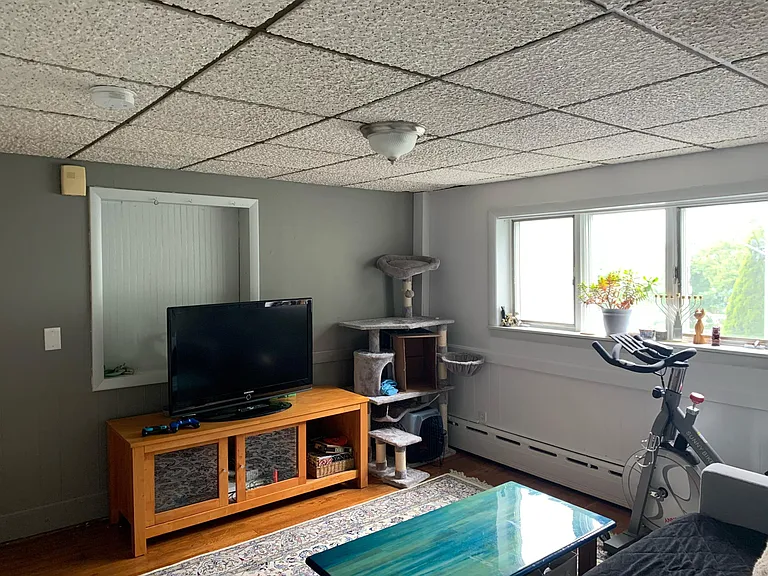 25 Home St #1 — Photo 4