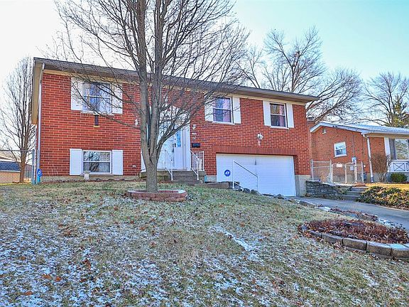 2nd image of 554 Covedale Ave