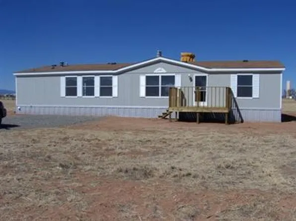 38 Capitan St, Moriarty, NM 87035
