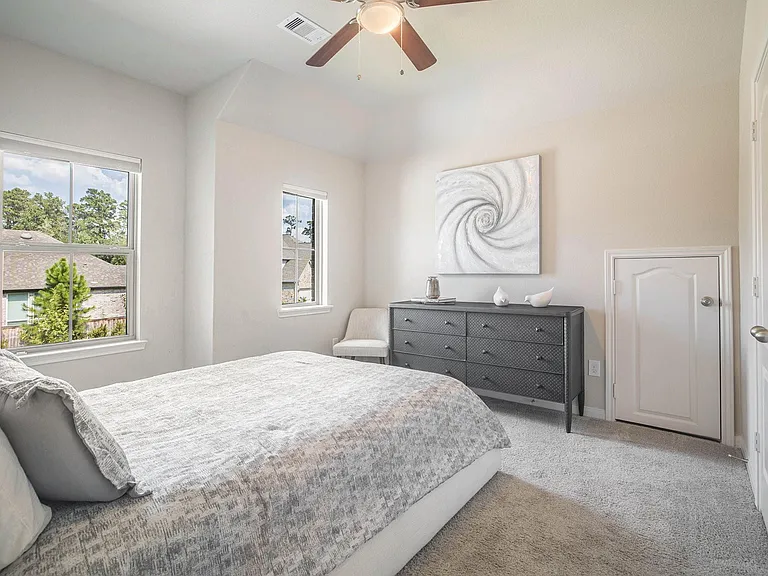 206 Liatris Ct — Photo 15