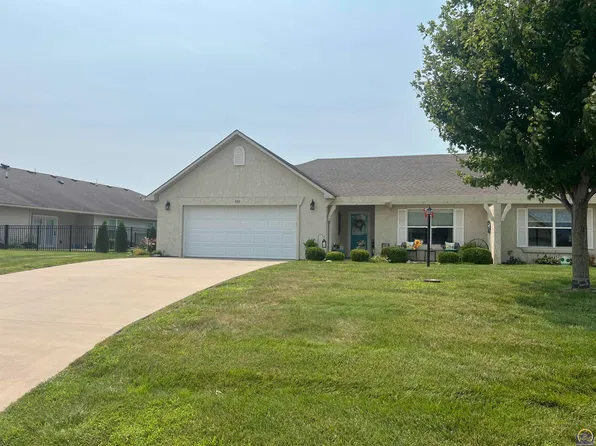 5313 NW Lana Ct, Topeka, KS 66618
