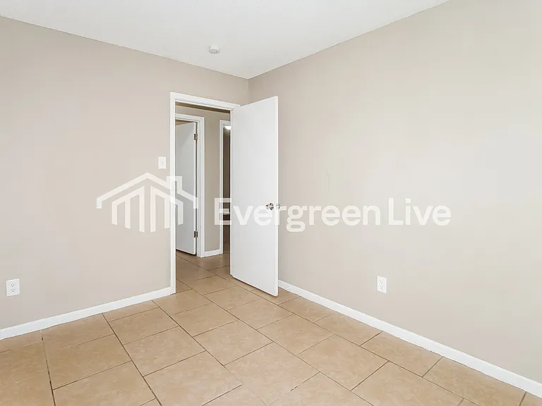 6356 Leamont Dr — Photo 12