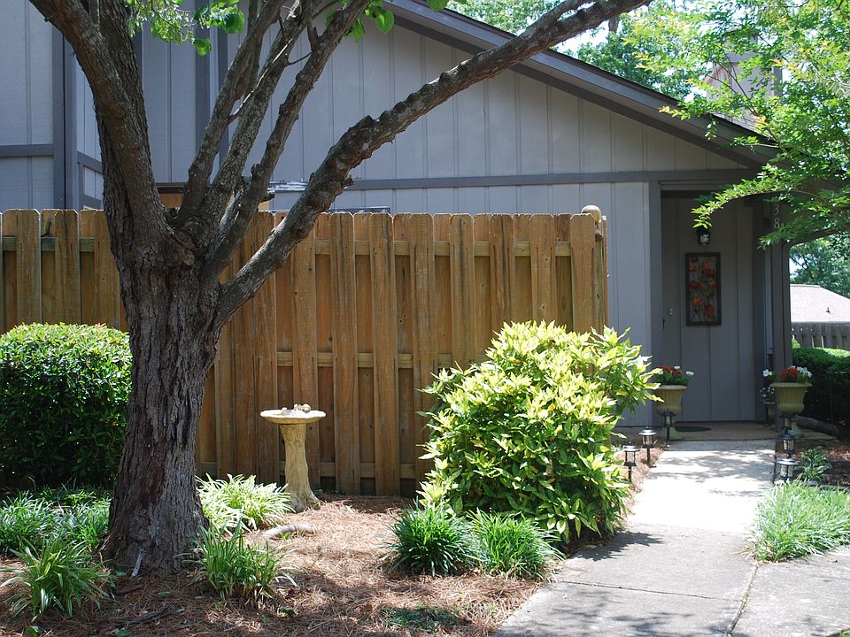 1st image of 380 Manning Villas Dr