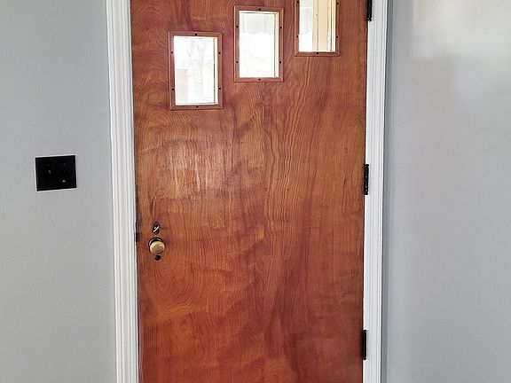 2nd image of 2645 Van Deren Dr