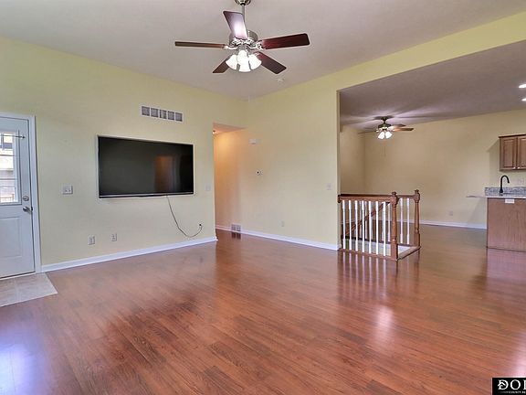 4th image of 2520 Winston Cir
