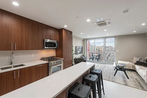 Sold by Nest Seekers International | media 3