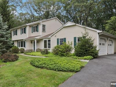9 Arrowhead Rd, Mahwah, NJ, 07430