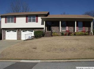 208 5th Pl, Pleasant Grove, AL 35127