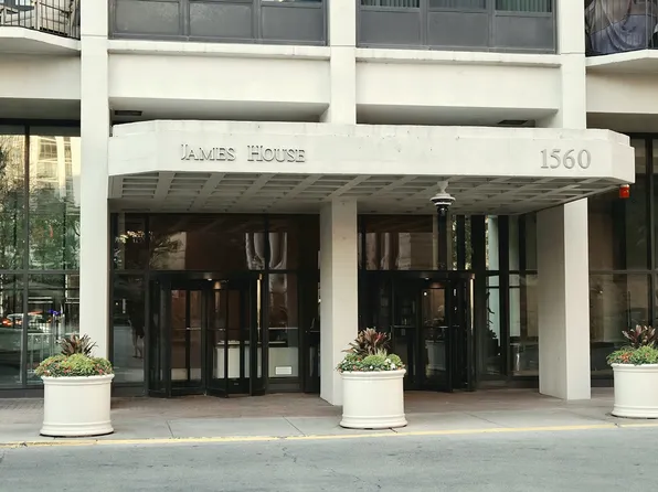 1560 N Sandburg Ter APT 2901J, Chicago, IL 60610