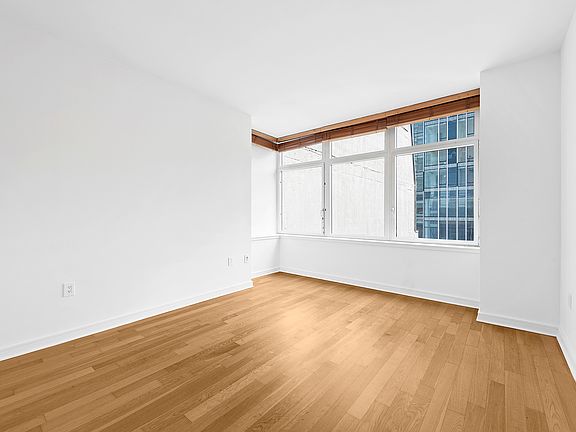 5th image of 11 E 29th St APT 14C