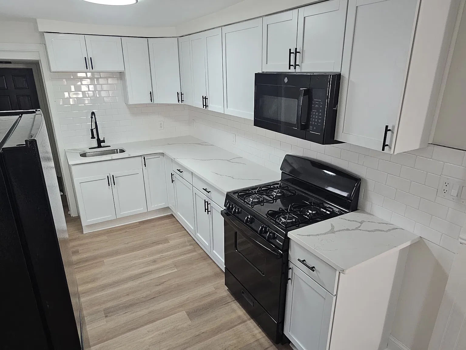 3 bed, 1150 sqft, $1,695 — Photo 4