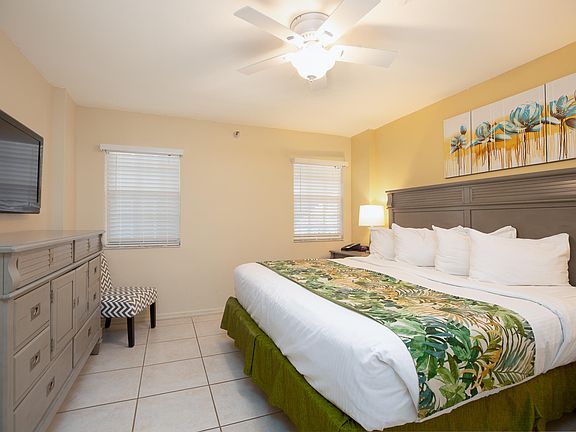 3rd image of 500 Burton Dr #2215
