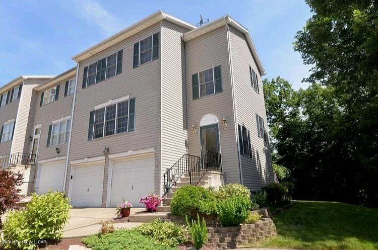 1st image of 49 Nittany Ln