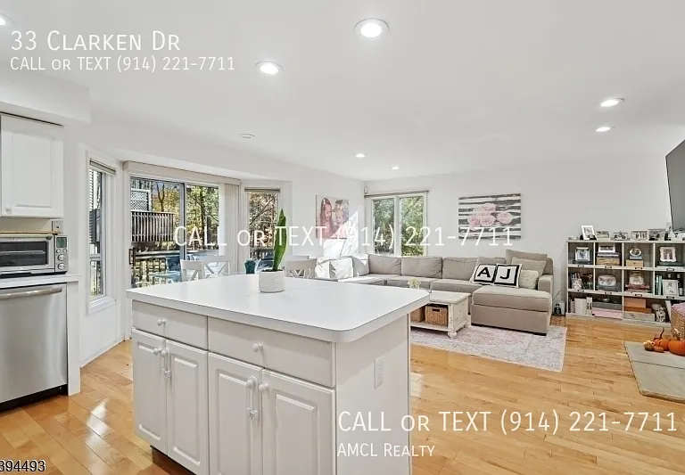 33 Clarken Dr — Photo 2