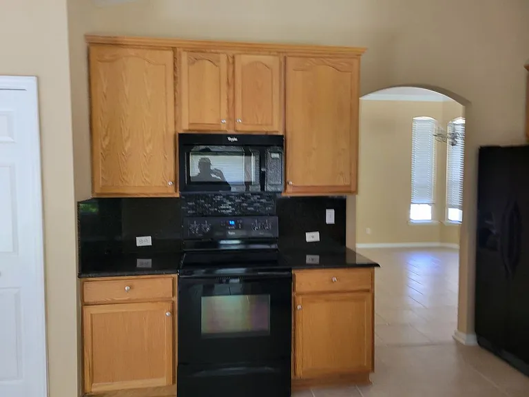 7621 Crosstree Ln — Photo 12