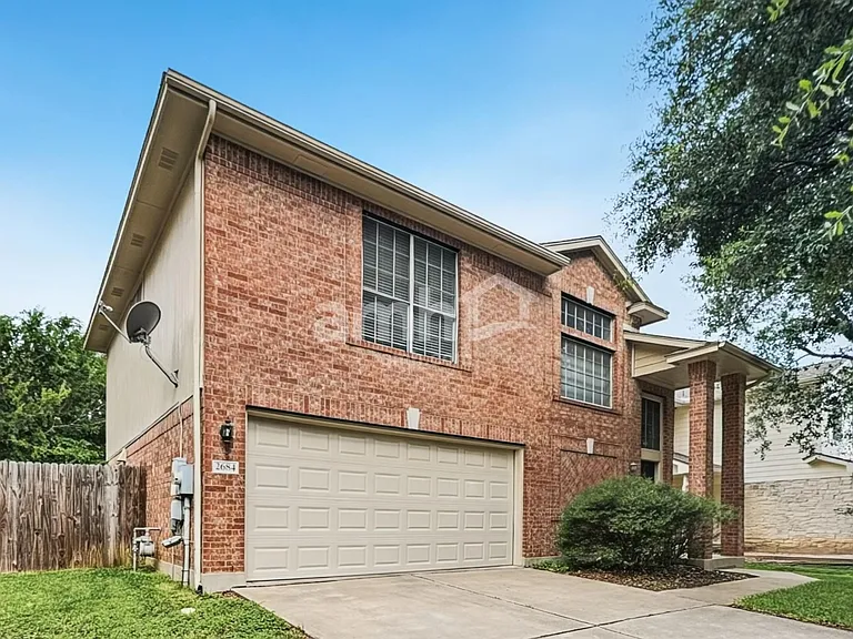 2684 Bradley Ln — Photo 2