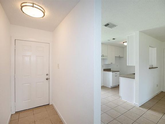 4th image of 12518 Gotham Dr