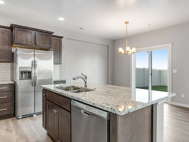 133 S Baraya Way — Photo 6