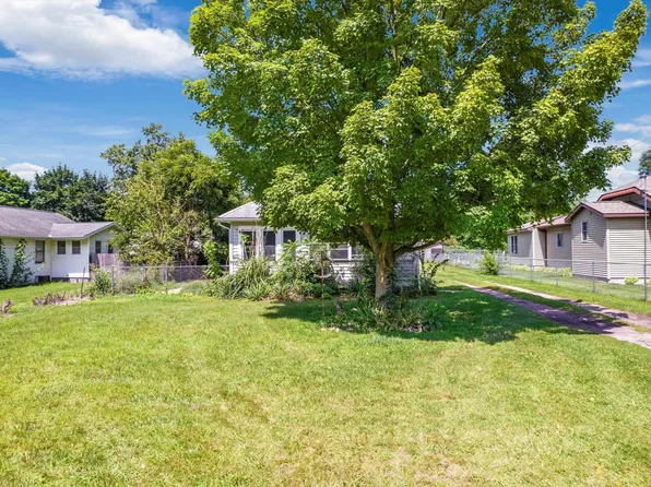 20099 Brick Rd, South Bend, IN 46637