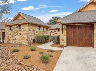 2853 Rock Barn Dr, Kerrville, TX 78028