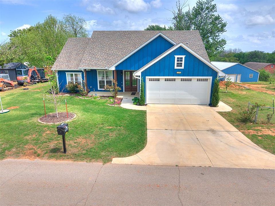 1st image of 2270 E Meyers Cir