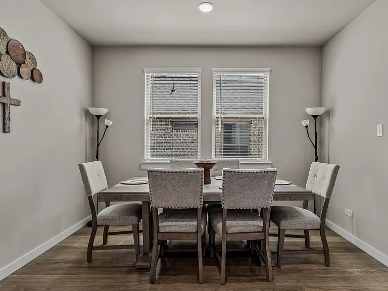 706 Melody Hill Dr — Photo 13