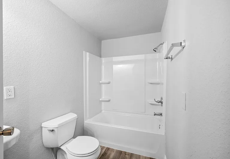 133 W 13th Ave #B — Photo 10